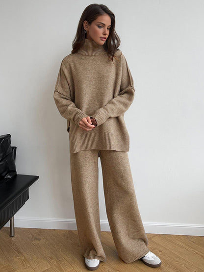 Single-colored turtleneck knitted pants set