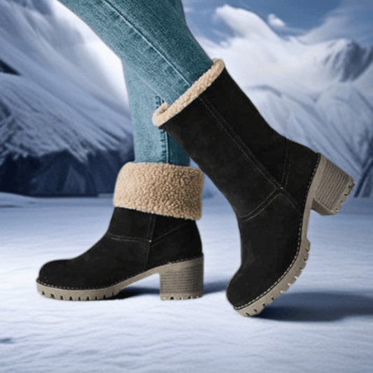 Mid-height wool boots